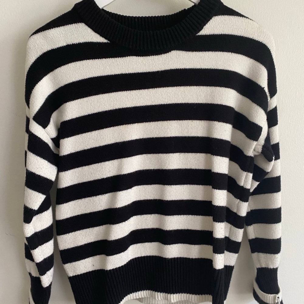 Women’s Sweater